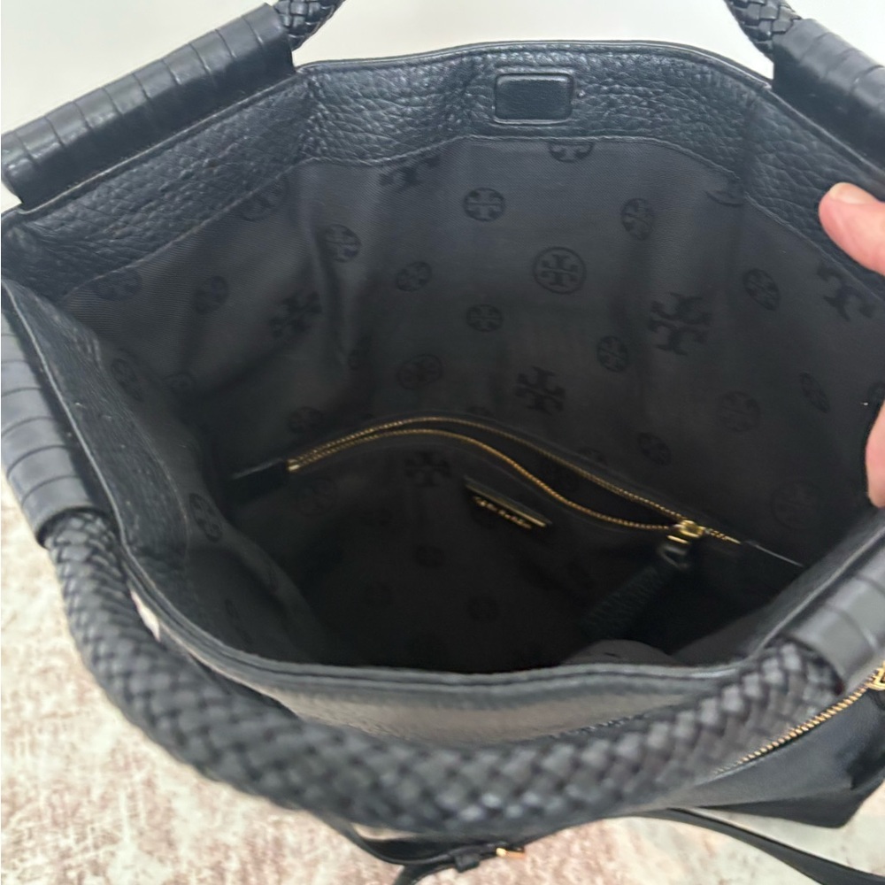 Tory Burch Black Taylor Crossover purse - Picture 4 of 5